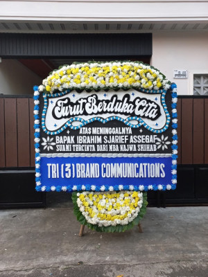 Papan Bunga Duka di Lendang Are